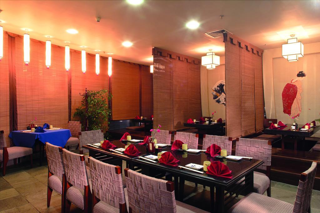 World Trade Hotel Taiyuan Exterior foto
